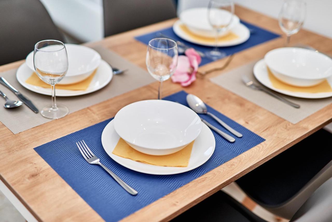 Apartments Wroclaw Pulaskiego By Noclegi Renters Екстериор снимка